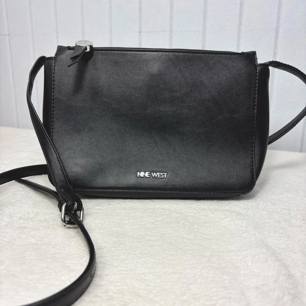 Nine West Elegant Black Crossbody Bag‎